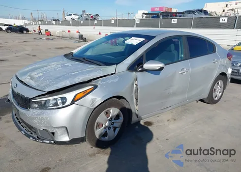 2018 Kia Forte Lx z USA, uszkodzony, nr VIN 3KPFL4A74JE196053